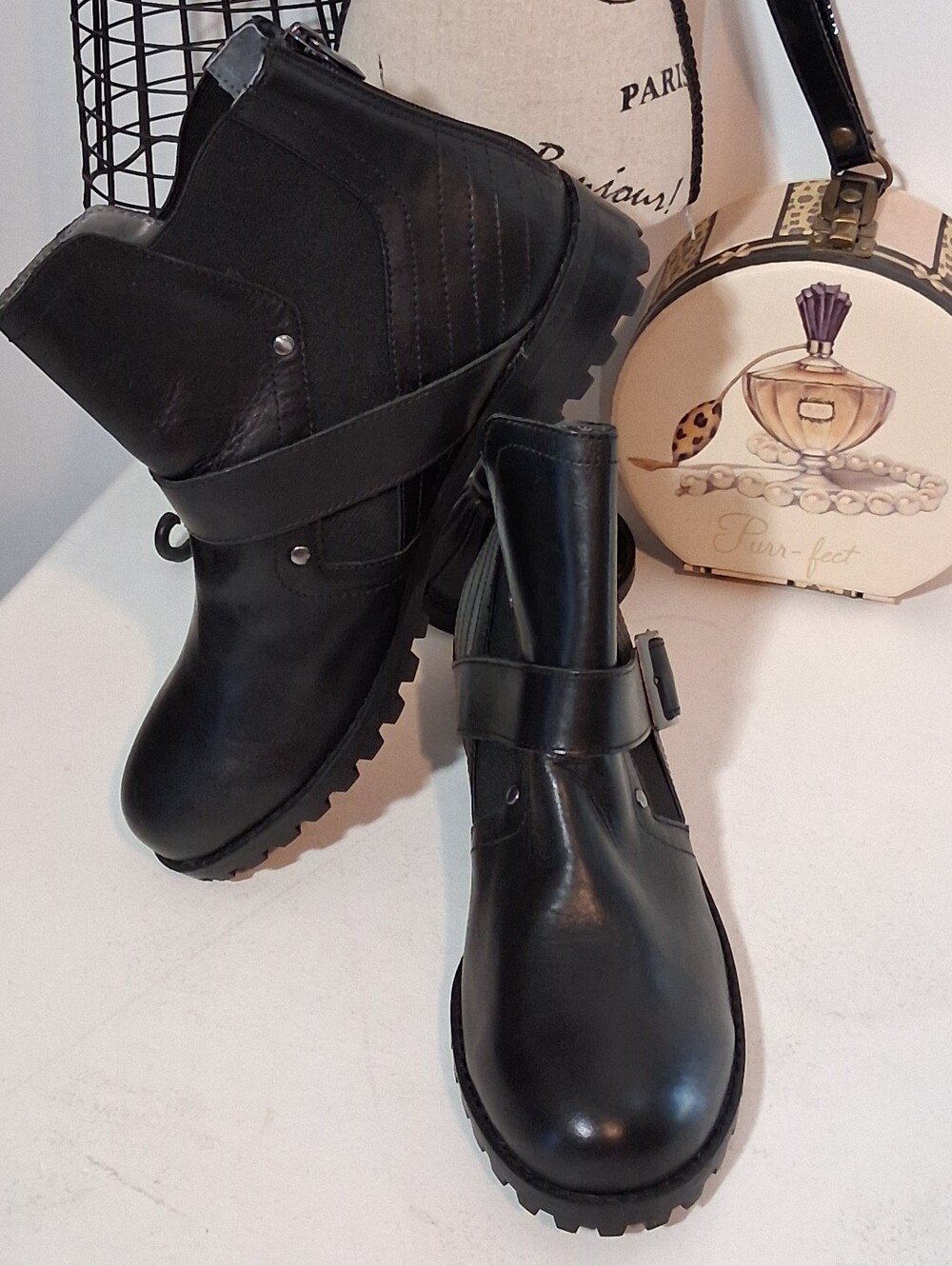 Adrienne Vittadini Black Strappy Women's Ankle Boots Sz 9.5M NWOB